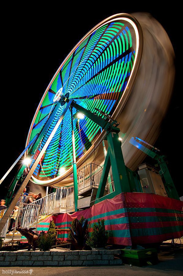 Austin lifestyle photographer Rodeo Star of Texas Fair ferris wheel