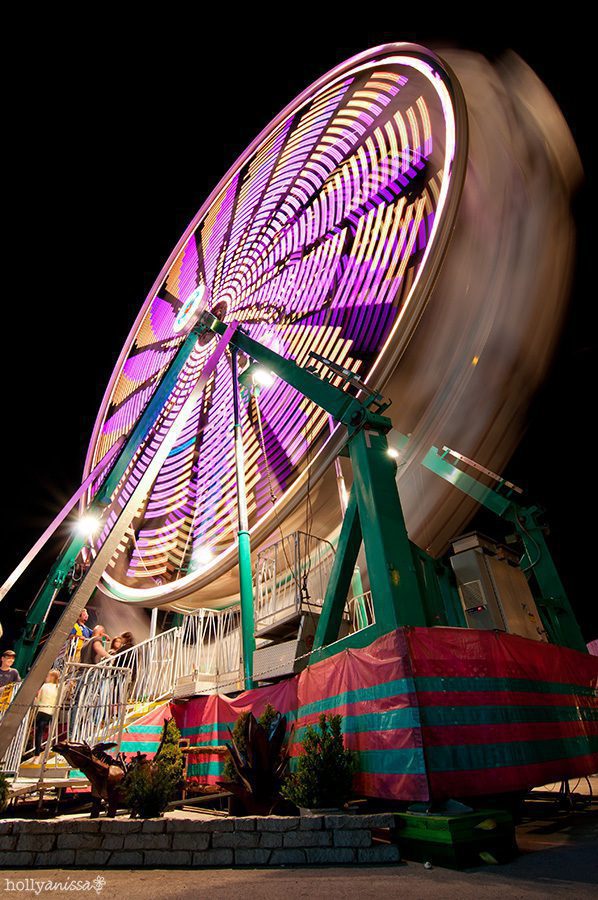 Austin lifestyle photographer Rodeo Star of Texas Fair ferris wheel