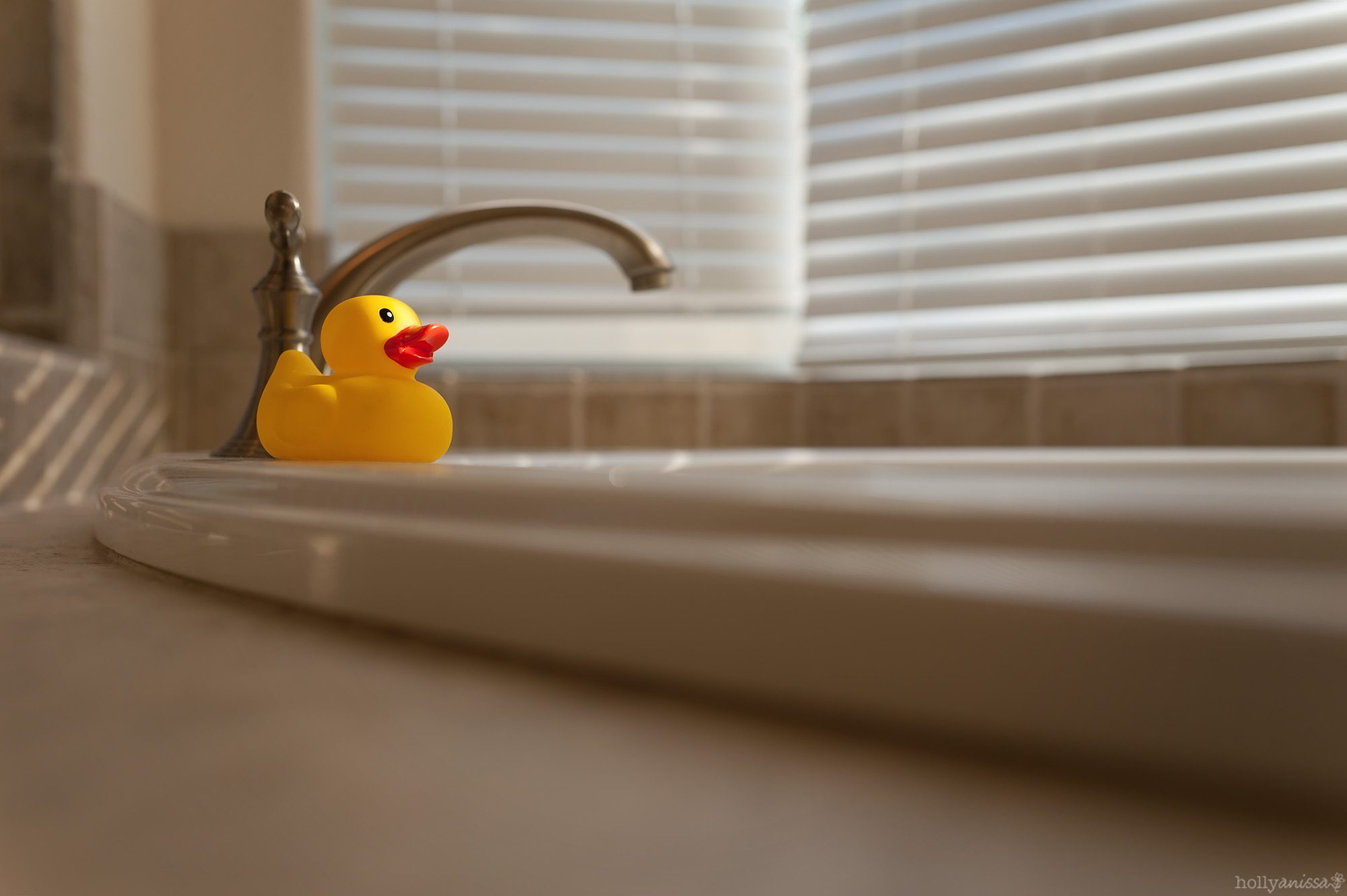 New Braunfels family bath rubber ducky lifestyle photographer